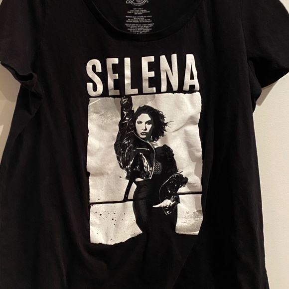 Official Selena Selena Black Graphic T-Shirt SIZE 2X - Picture 1 of 3